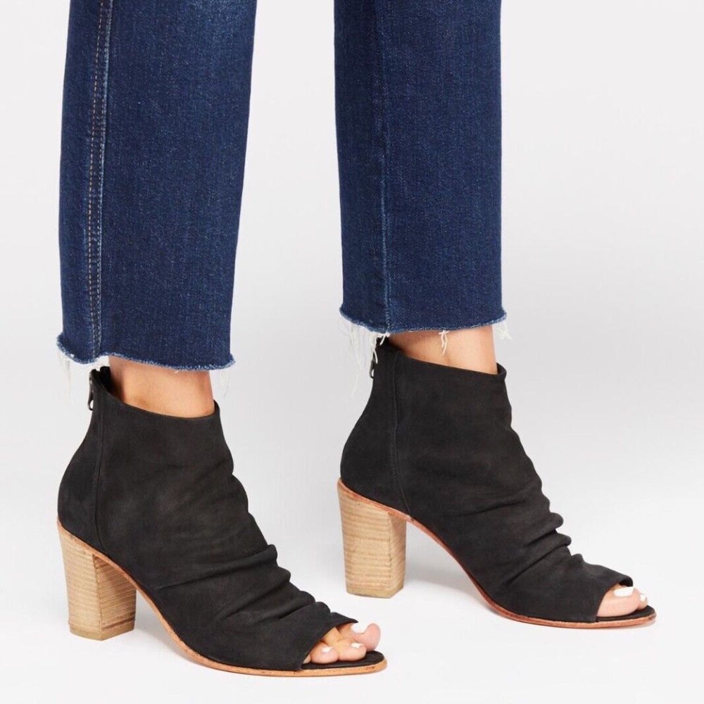 Free People Clearwater open toe heeled bootie size 39
